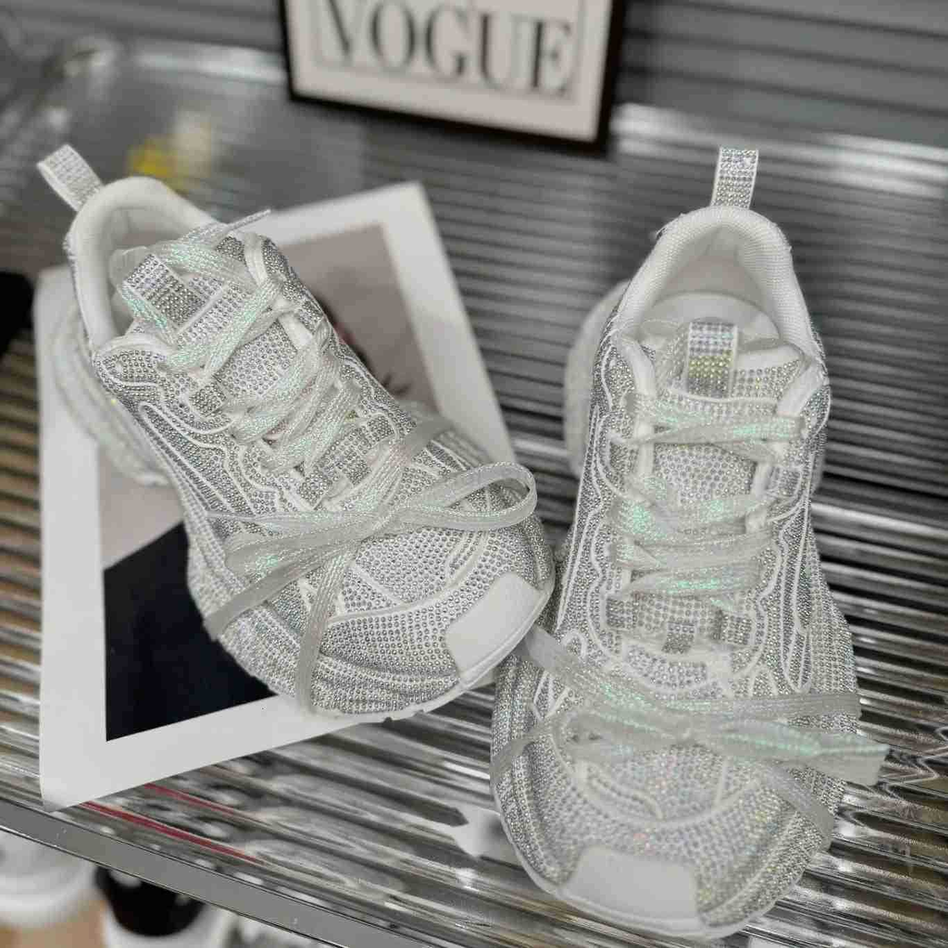 2025 Gypsy Rhinestone Thick-soled Fried Street Womens Spring New Straps Ins Trendy Casual Platform Sneakers Dad Shoes M250716