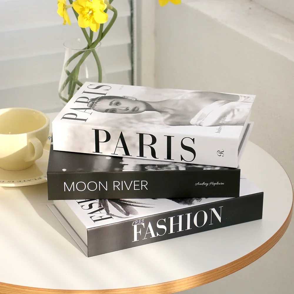 3Pcs Fashion Fake Books Living Ro Decoration Designer Books Coffee Table Ornaments Club Hotel Ro Villa Prop Books Decoration W250716