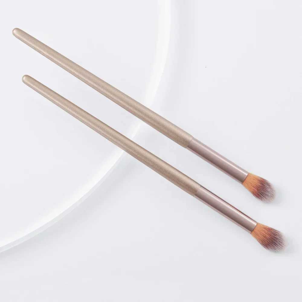 2Pcs Professional Makeup Brushes Nose Shadow Highlighting Brush Face Cosmetics Blending Smudge Shader Brush Beauty Kits XJ2500716