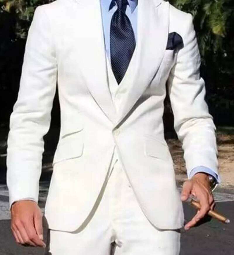 Solid Color Fashion Men Boutique Business Suits Wedding Suit Formal Groom Tuxedos 3 Pcs Set Dress Peak Lapel Blazer Vest Pants