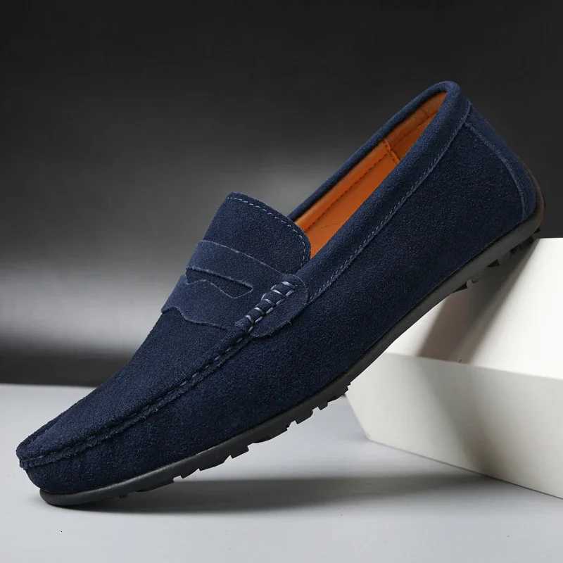 High Quality Leather Men Loafers Slip On Mens Casual Shoes Fashion Flats Male Driving Shoes Moccasins Ten Colors Size 38-47 W250716