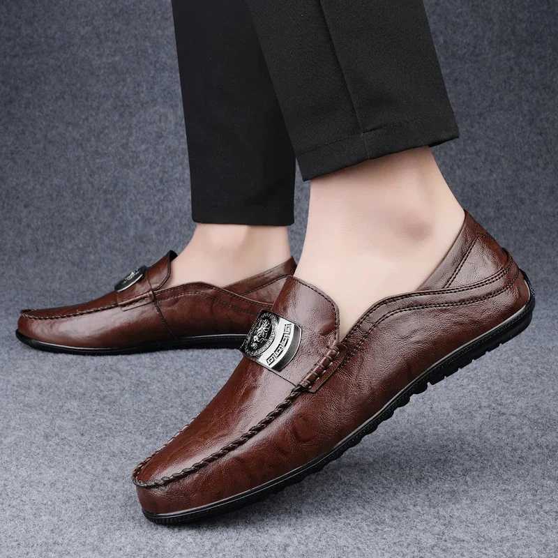 Fashion Brand Mens Spring and Summer Casual Soft Soled Leather Shoes Classic Black Men Pointed Comfortable Anti-Slip Loafers W250716