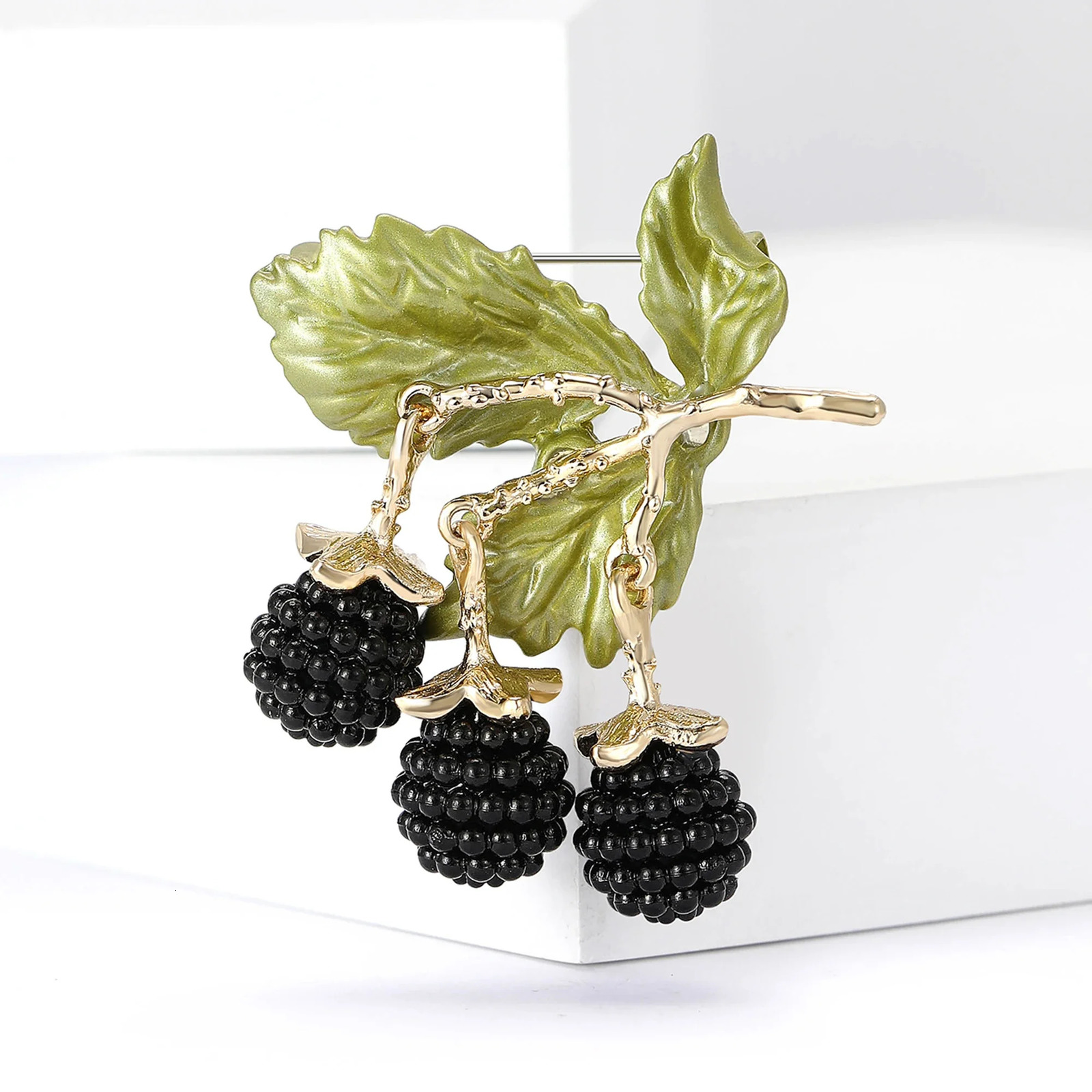 Pendant Brooch for Women Unisex Enamel Fruit Plant Pin Event Party Backpack Decoration Clothes Accessories 250625