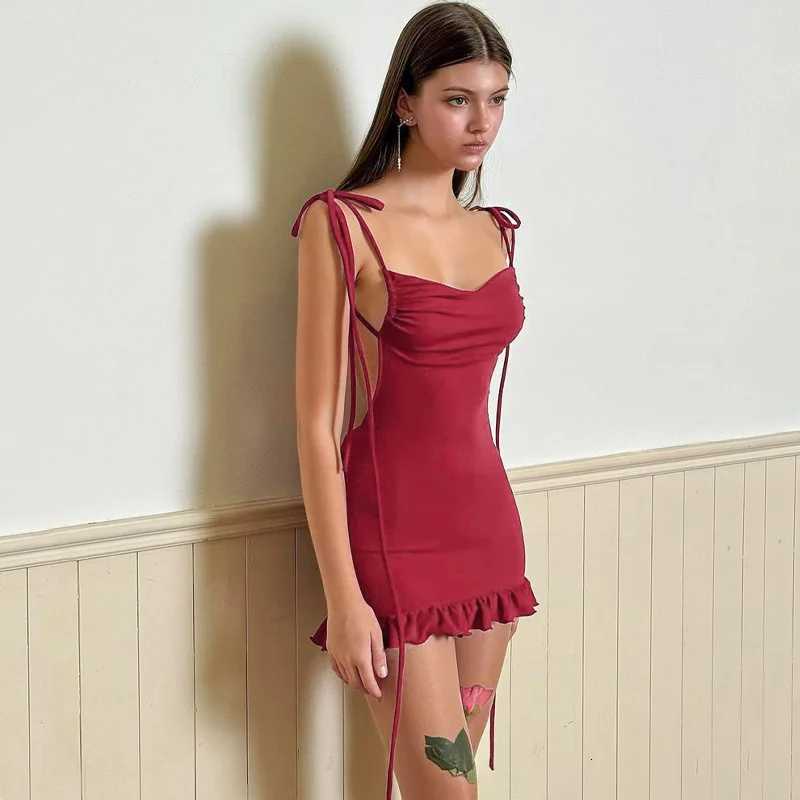 2024 European and American new dress with summer high-end feel Y2K sexy backless lace-up spicy girls hip-hugging skirt R250716