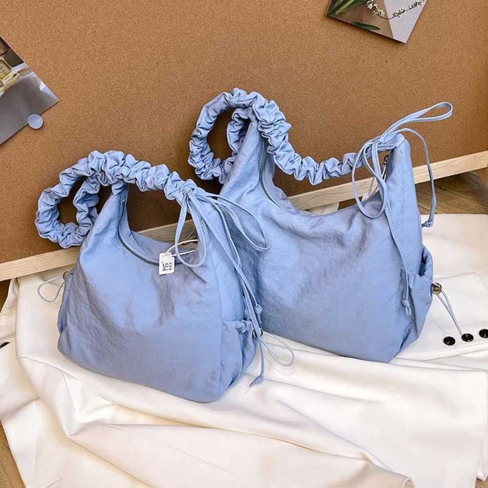 Nylon Shoulder Bag Zipper Soft Pleated Straps Handbag Solid Color Korean Style Cloth Crossbody Bag Daily
