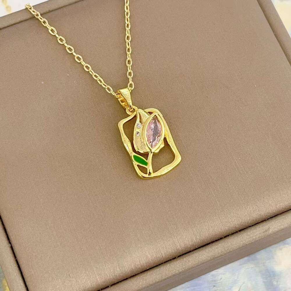 Titanium Steel Tulip Necklace For Women Versatile High-End Korean Style Niche Design Elegant Collarbone Chain Jewelry F8c