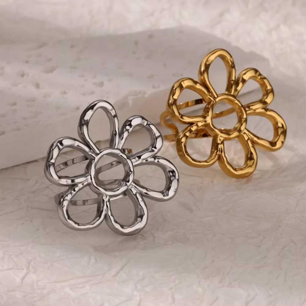 Shuangshuo Vintage Stainless Steel Sunflower Rings for Women Boho Gold Color Flower Butterfly Finger Ring Party Jewelry Gifts S250716