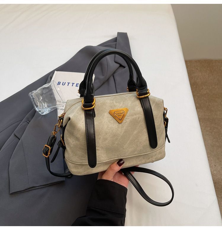 Designer bag luxury handbag wallet women's shoulder bag 2025 new summer versatile crossbody bag popular broadband single shoulder dumpling bag