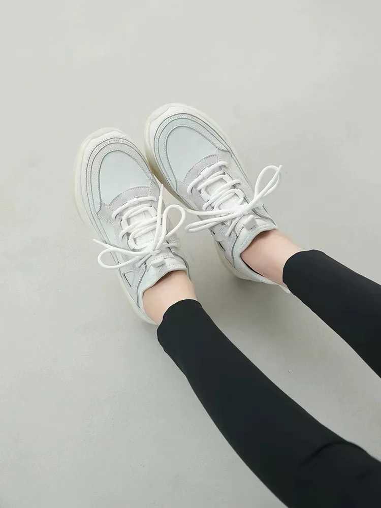 Fashion Sneakers for Women Genuine Leather Contrasting Color Breathable Sports Shoes Thick Sole Comfortable Commute Walking Shoes W250716