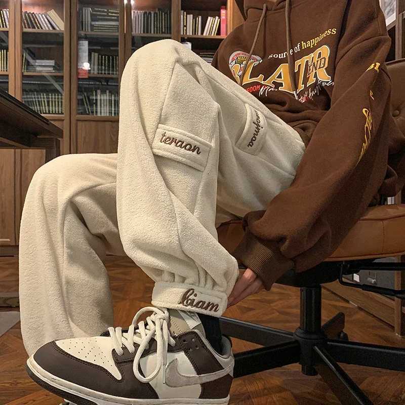 2025 New Vintage Thickened Fleece Sweatpants for Men Letter Baggy Joggers Trousers Casual Y2K Streetwear Mens Pants y250716