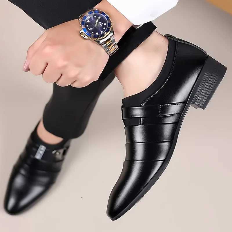 2025 New Mens Formal Shoes Plus Size Moccasins Pointed Toe Mens Leather Shoes Classic Wedding Shoes Office Business Casual Shoes Y250715