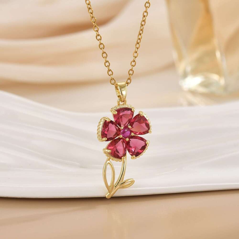 Korean Style New Flower Pendant Stainless Steel Clavicle Chain Fashion Fresh Elegant Temperament Versatile High-End Necklace For Women 666