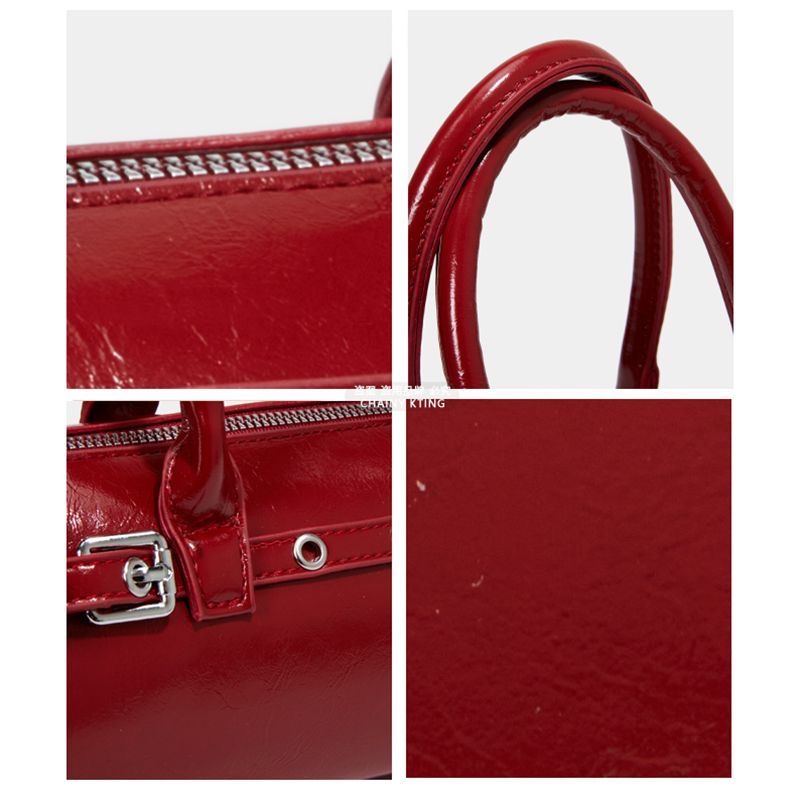 Luxury bag fashion low-key 2025 new high sense commuter handbag all kinds of cross-body classic baguette bag small original bowling bag