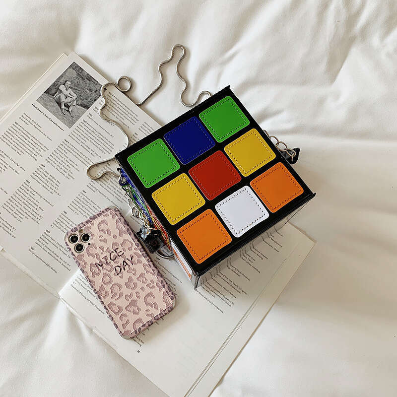 Trendy Cube for Women 2025 New Fashionable Versatile Crossbody Niche Chain Handbag Small Square Bag