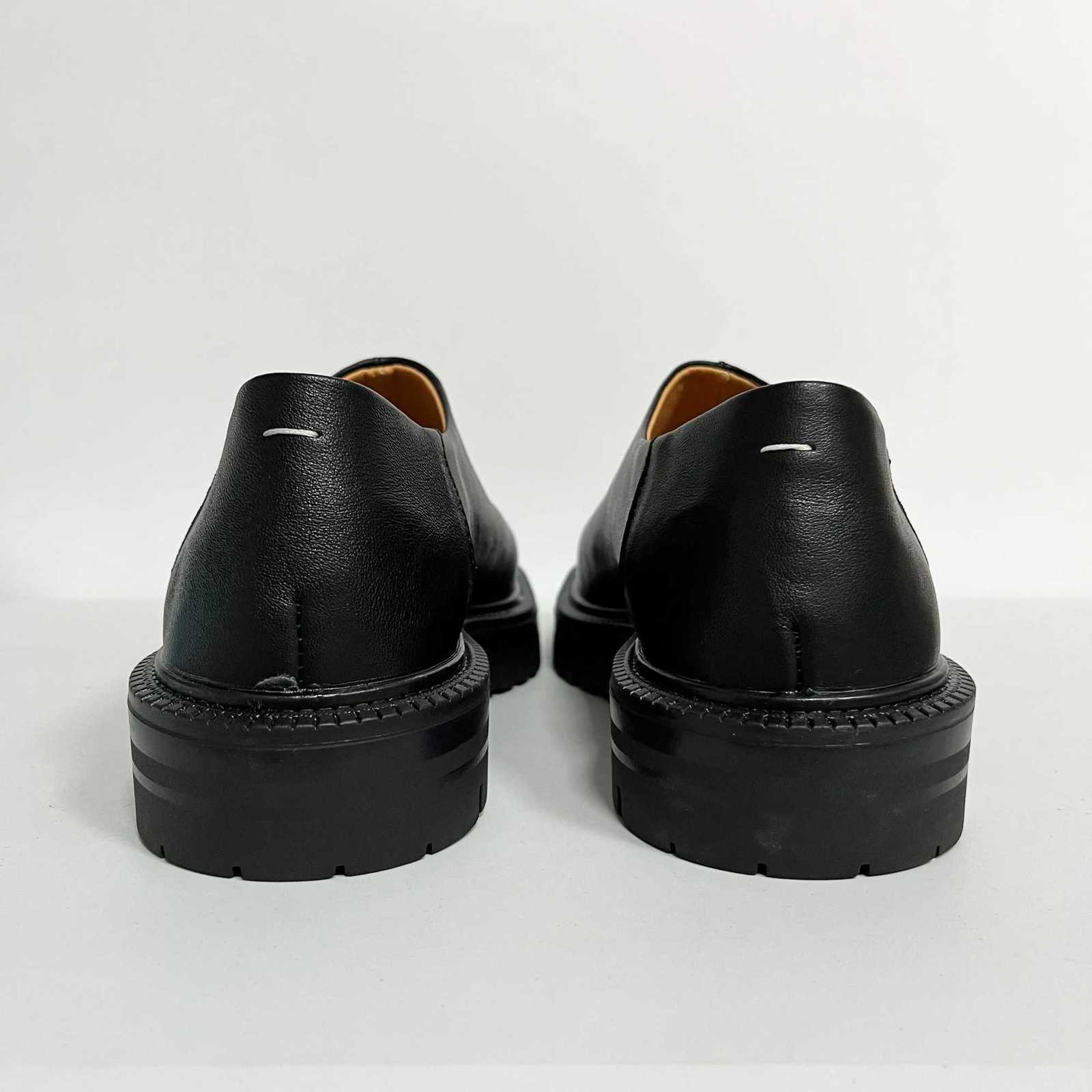 100% Genuine Leather Black Flats for Women and Men Couple Shoes with Split Toe W250716