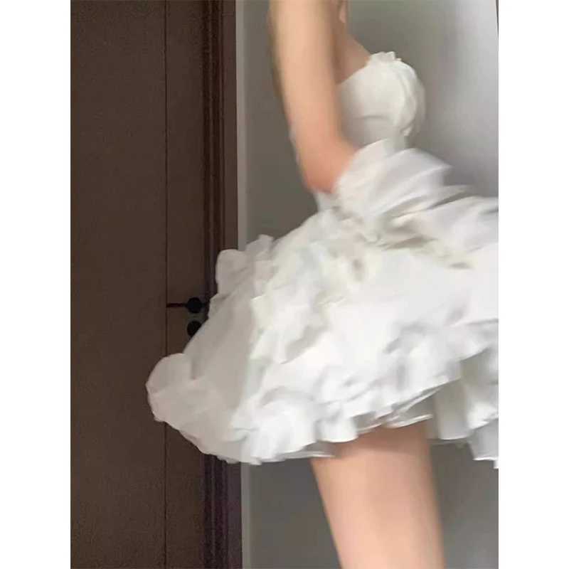 Elegant White Mini Dress Women Fashion Party Prom Luxury Strapless Dresses Summer Korean Sexy Ruffles Backless Bodycon Dresses R250716