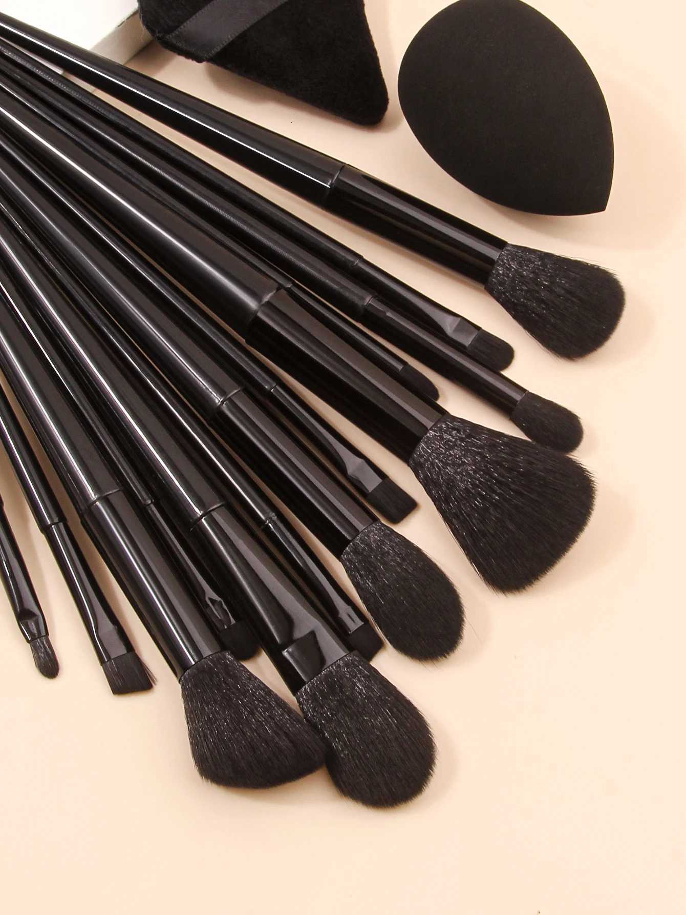 13pcs Black Makeup Brush Set Soft Powder Brush Portable + 1PCS Triangular Sponge Puff + 1PCS Foundation Makeup Sponge Beauty Egg XJ2500716