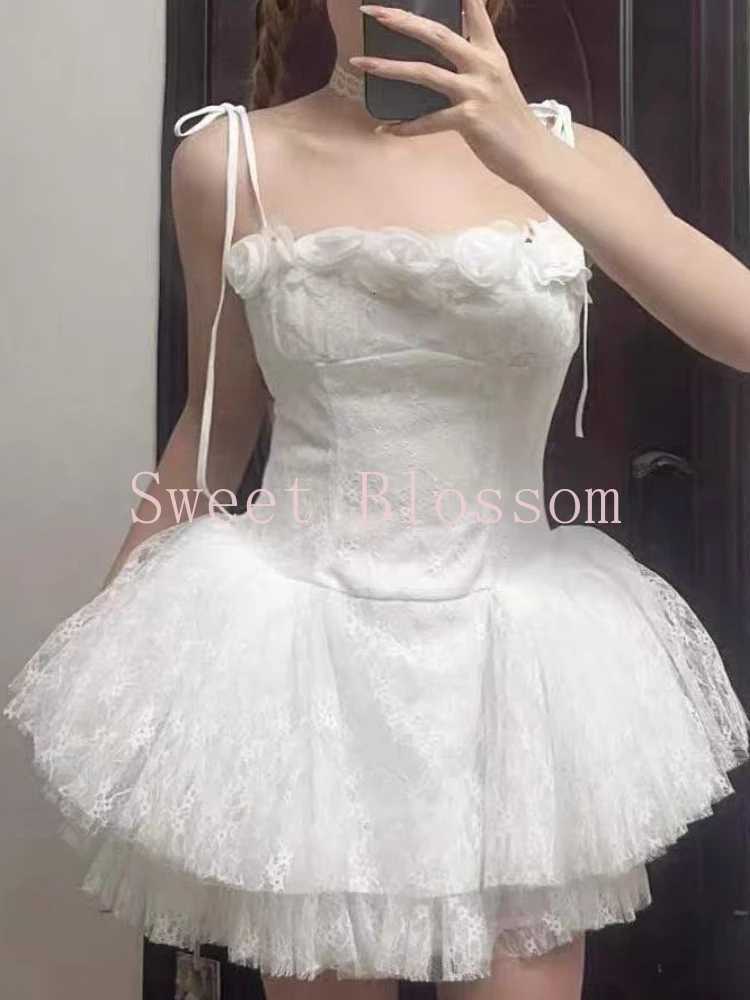 2025 Women White Lace Fluffy Sweet Strap Dress Korean Fashion Elegant Summer Party Dresses New Design Chic Slim Lovely Clothing R250716