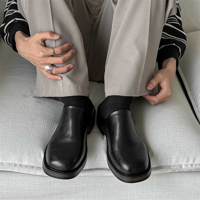 2025 Platform Leather Mules Men Half Shoes For Men Slippers Thick Bottom Backless Casual Shoes Semi-Drag Loafers Men Slides W250716