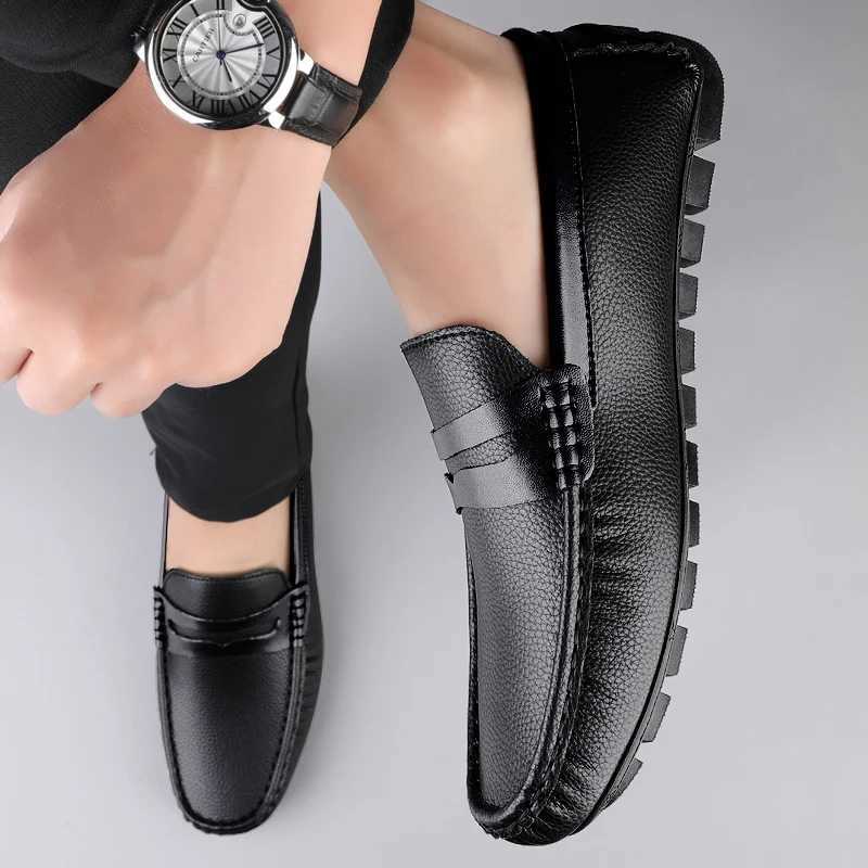 Brand Men Handmade Leather Non-slip Casual Driving Flats Slip-on Shoes Comfy Moccasins Gentleman Business Office Loafers Shoes W250716