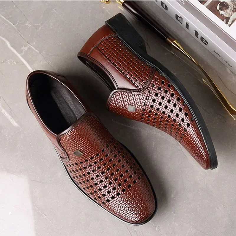 Mens Synthetic Leather Shoes Soft Sole Breathable Low Heeled Business Casual Shoes Hollow Out Dress Sandals for Middle-aged W250716