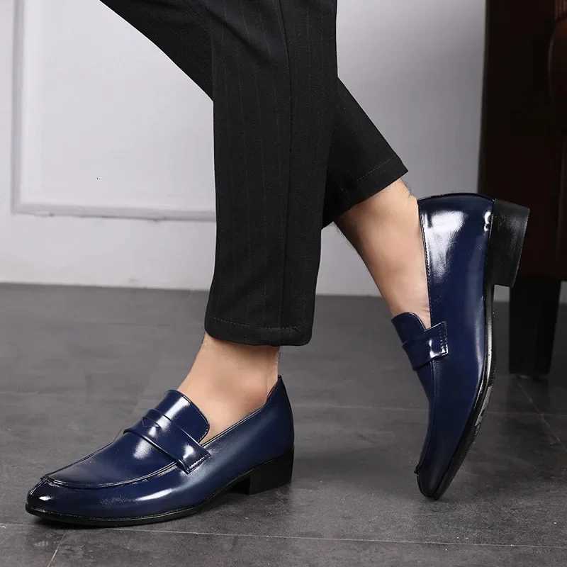 Men Leather Shoes New British Business Dress Shoes Fashion Pointed Social Shoes Casual Shoes Mens Shoes Y250715