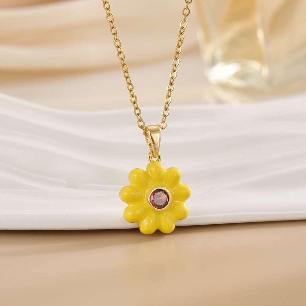 Titanium Steel Chain Non-Fading Oil-Drip Yellow Flower Necklace For Women, Light Niche High-End Jewelry Accessory 23C
