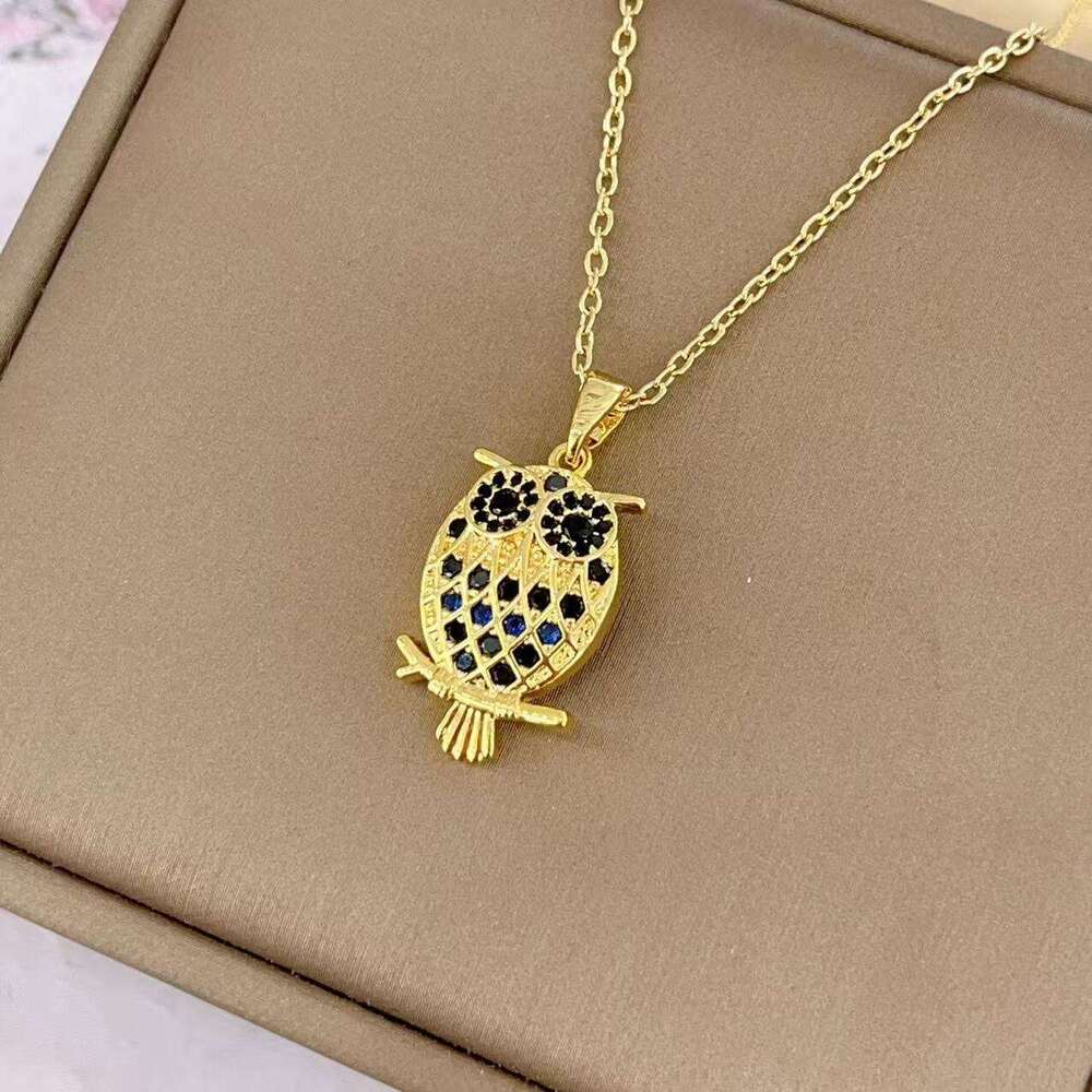 Full Zircon Owl Copper Plated Elegant Niche Animal Pendant Necklace INS Style High-End Jewelry 685