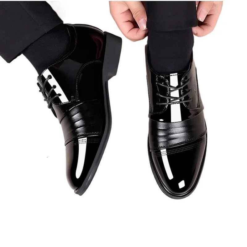 Leather Shoes Men Summer Business Formal Wear Large Size Black Casual Inner Heightening Suit Breathable British Groom Men Shoes W250716