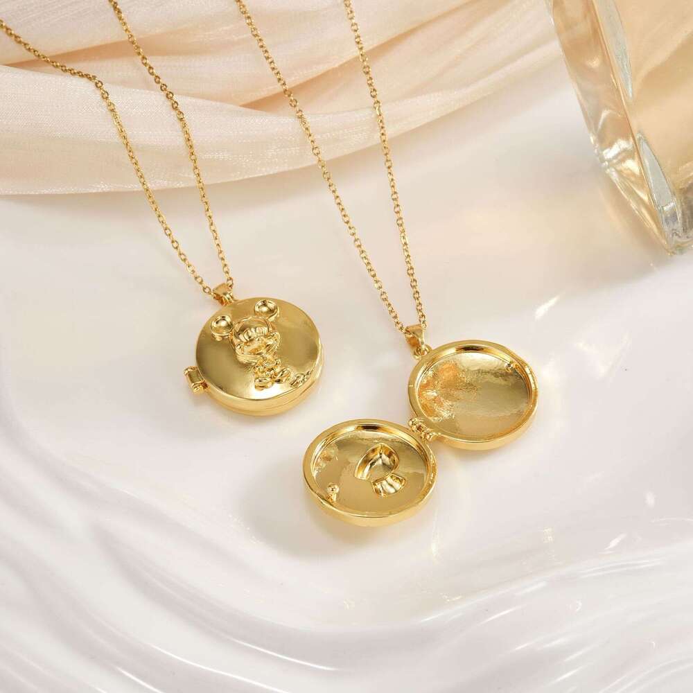 Round Box Copper Gold Plated Photo Album Cute Doll Pendant Open And Close Titanium Steel Necklace Collarbone Chain B9a