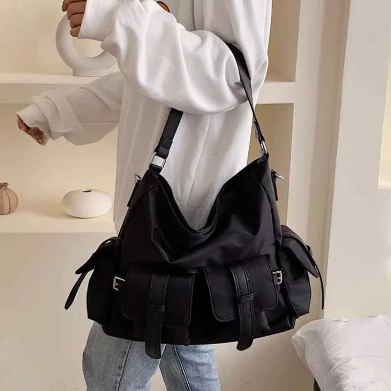 Texture Nylon Cloth Bag Women 2025 New Trendy Large Capacity Waterproof Shoulder Bag Casual All-matching Shoulder Tote Bag