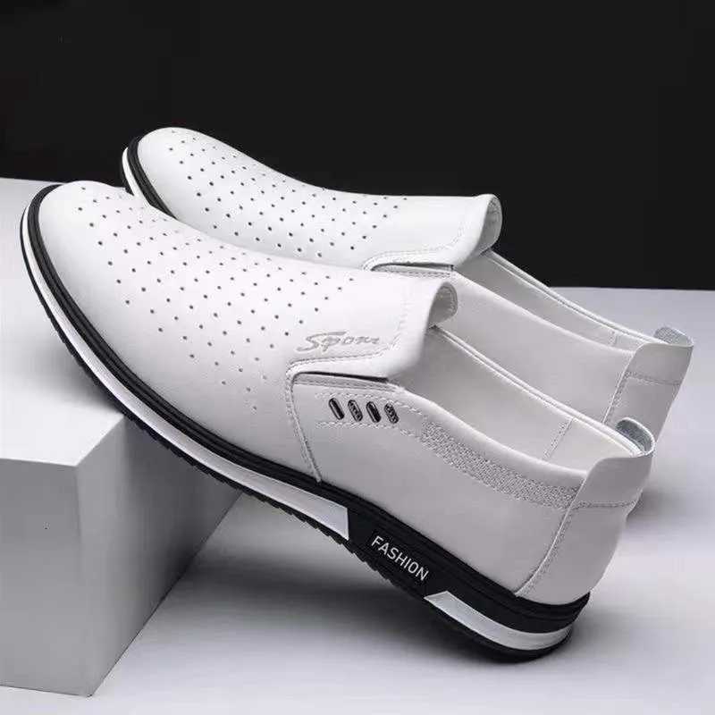 Luxury Mens Leather Shoes Comfortable Loafers Slip On Male Moccasins Non Slip Driving Shoes High Quality Men Shoes Plus Size Y250715