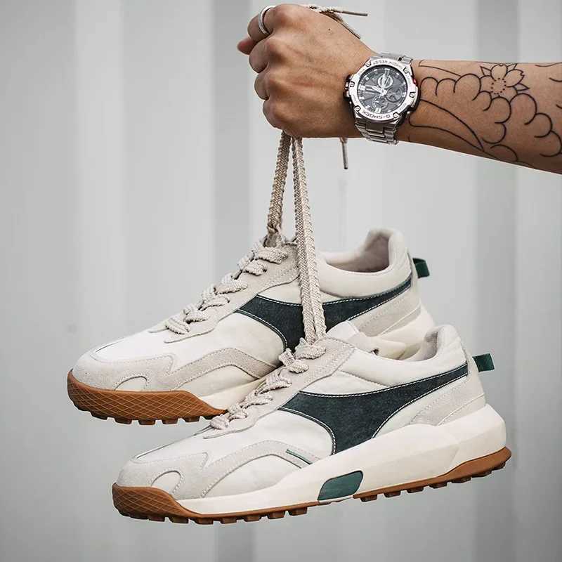 2023 New Casual Shoes Mens Low Top Shoes Versatile Trend Running Shoes American Retro Sports Shoes W250716