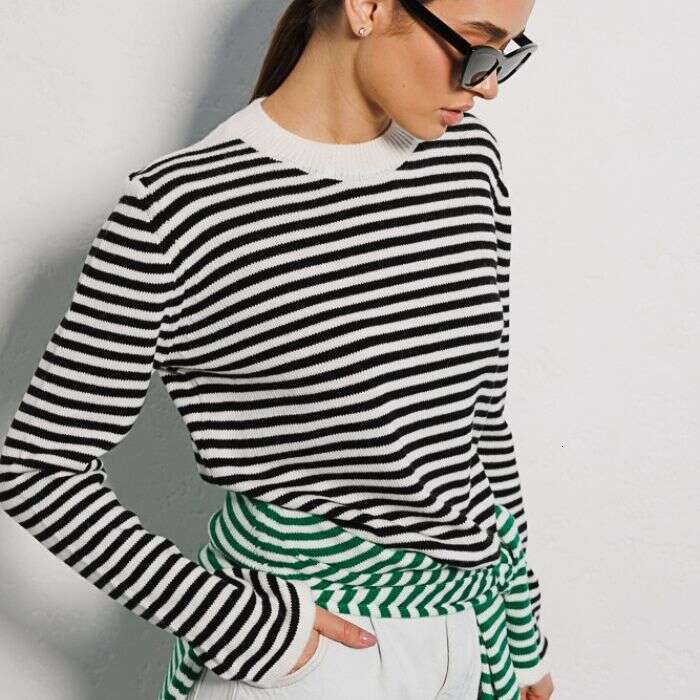 Autumn New Fashion Trend Ribbed Color Block Crew Neck Knitted Striped Sweater B5