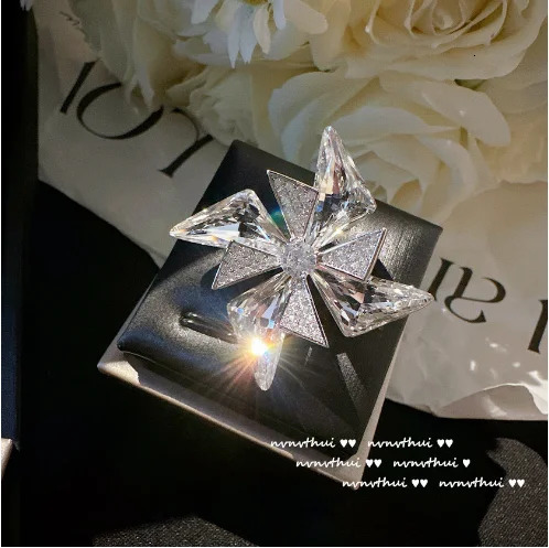 Women Austrian Crown Jewel brooch Vintage Plated 18K Gold Windmill Zircon Pearl Tassel brooch combination 250712