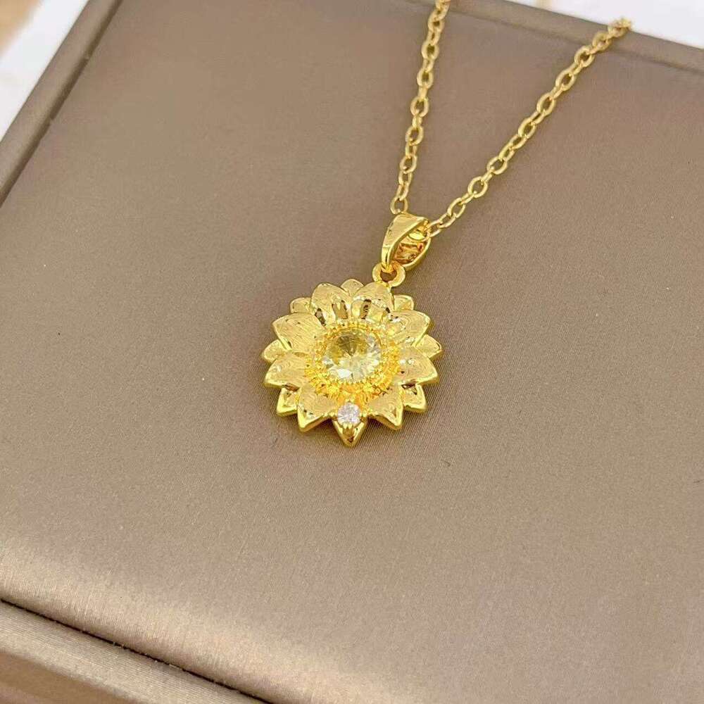 Minimalist Pastoral Forest Style Fresh Niche High-End Small Chrysanthemum Suower Collarbone Chain Necklace B2c