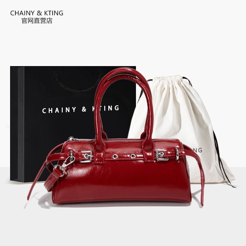 Luxury bag fashion low-key 2025 new high sense commuter handbag all kinds of cross-body classic baguette bag small original bowling bag