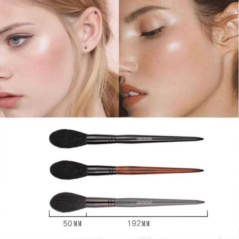 Long Handle Professional Makeup Brushes Powder Brush Face Makeup Highlighter Blush Blending Brush Concealer Beauty Tools XJ2500716
