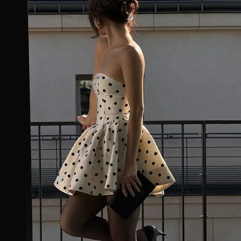 2025 Summer Women Slim Fit French Retro Polka Dot Print Gagarich Dress with Chest Hugging Waist Cinching Bow A-line Sexy Temperament R250716