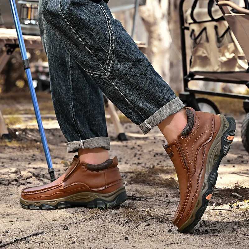 Cowhide Thick Soled Wear-resistant Mens Leather Shoes Outdoor Mens Hiking Shoes W250716