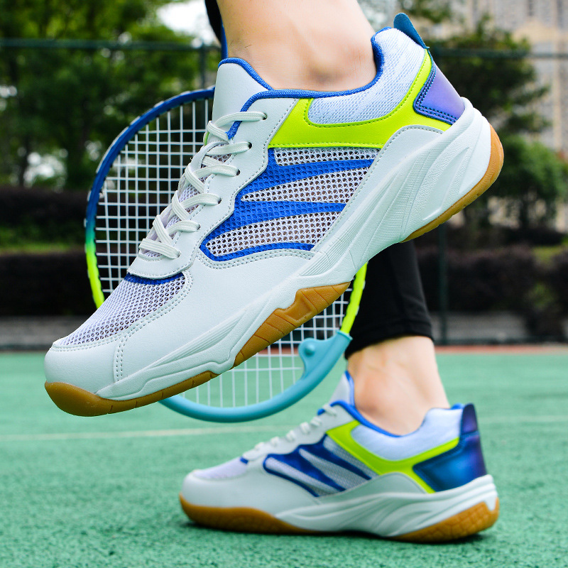 Badminton shoes for men and women real carbon single mesh summer breathable non-slip wear-resistant couple professional sports shoes