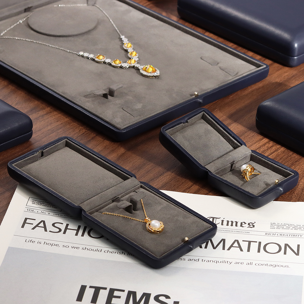 Stylish Jewelry Presentation Case - Vintage Inspired Bread Shaped Holder for Accessories & Trinkets