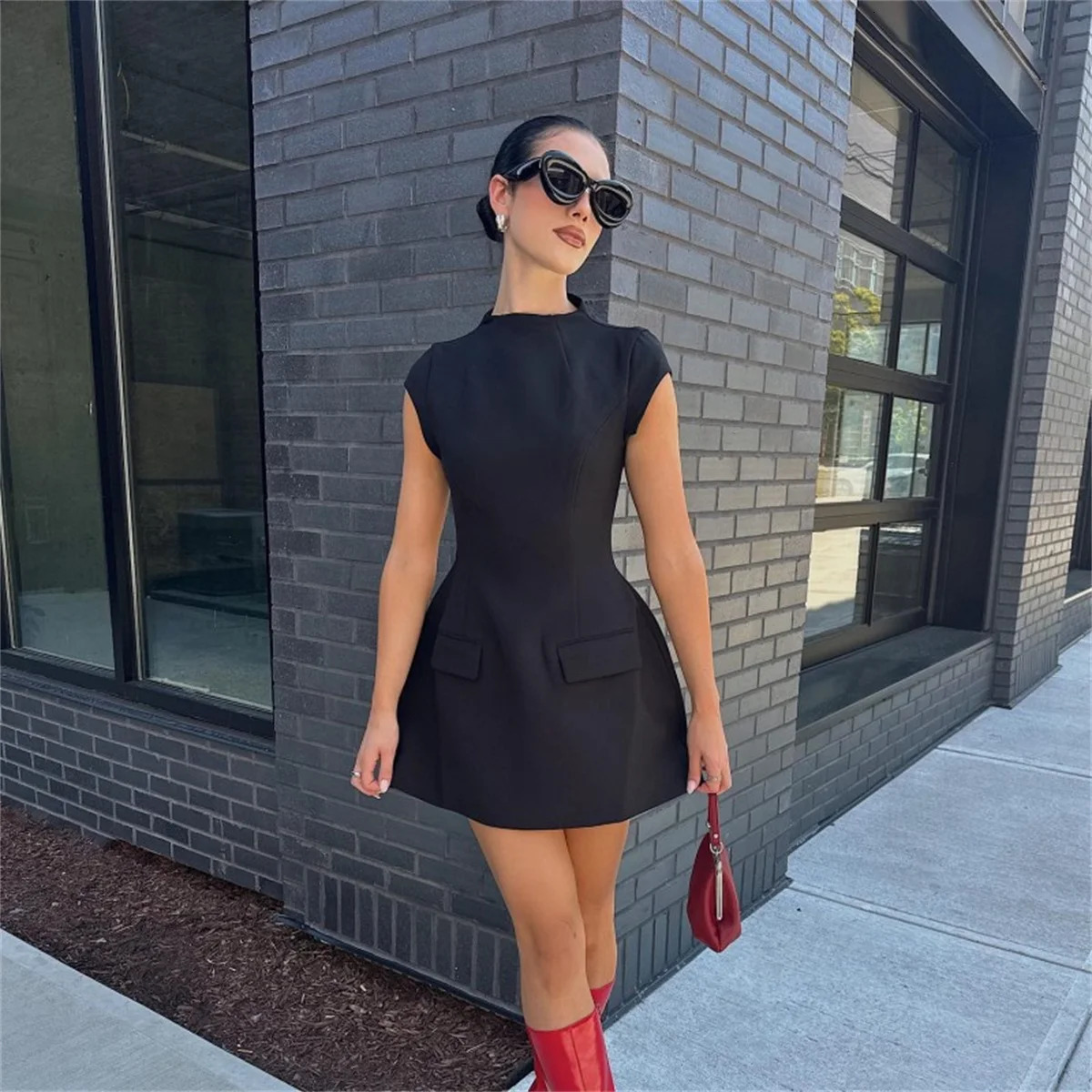 2025 Womens Sexy Slim Fit Hollow Mini Dress Spring Y2K SLeeveless A- LINE Black Dress High Street Commute EleGant Dresses 250715