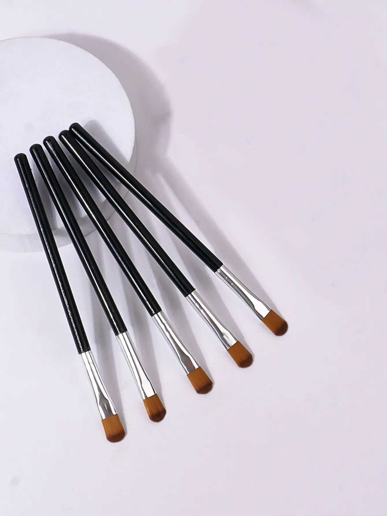 Oblate The Line Brush Ultra-Thin Lip Line Eyebrow Concealer Brushes Detail Concealer Makeup Tool Lip Brow Contour The Line Brush XJ2500716
