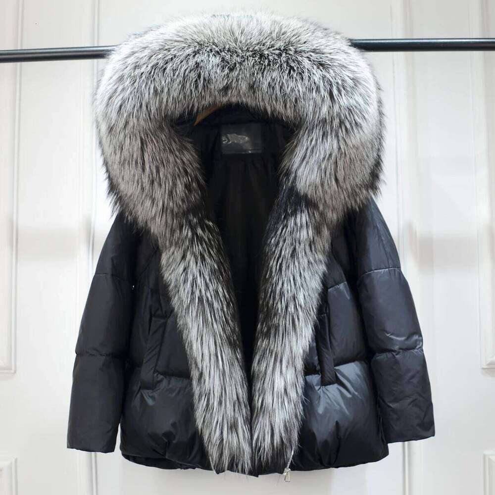 Lagabogy 2025 New Winter Women Real Fox Fur Collar Thick Warm Puffer Coat Hooded Down Jacket Outwear Female Loose Parkas MDNG