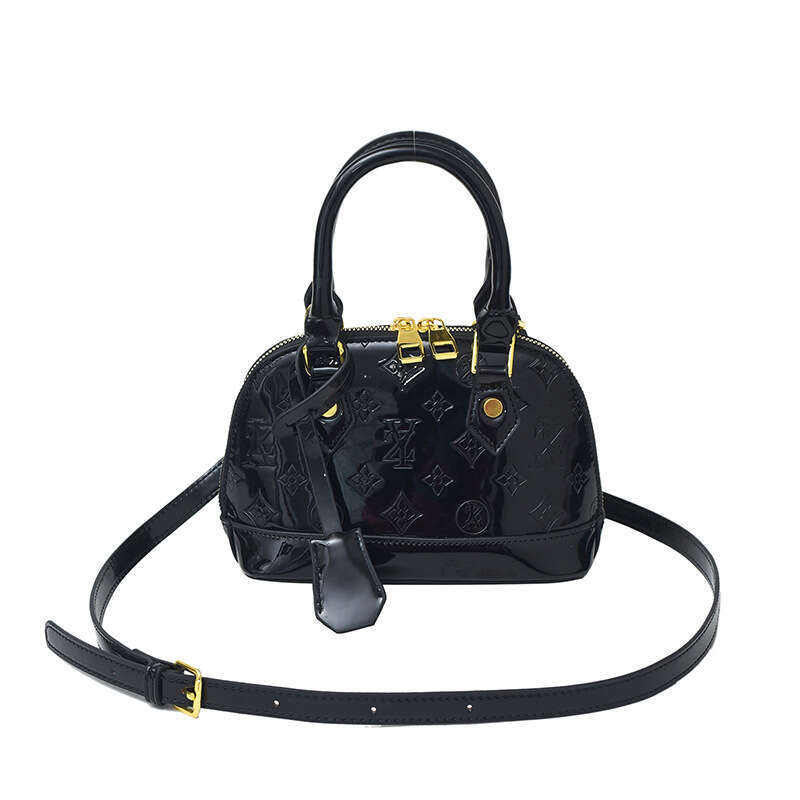 Fashion Fashion Shell Handbag 2025 New Letter Shoulder Crossbody Bag Niche Trendy Popular