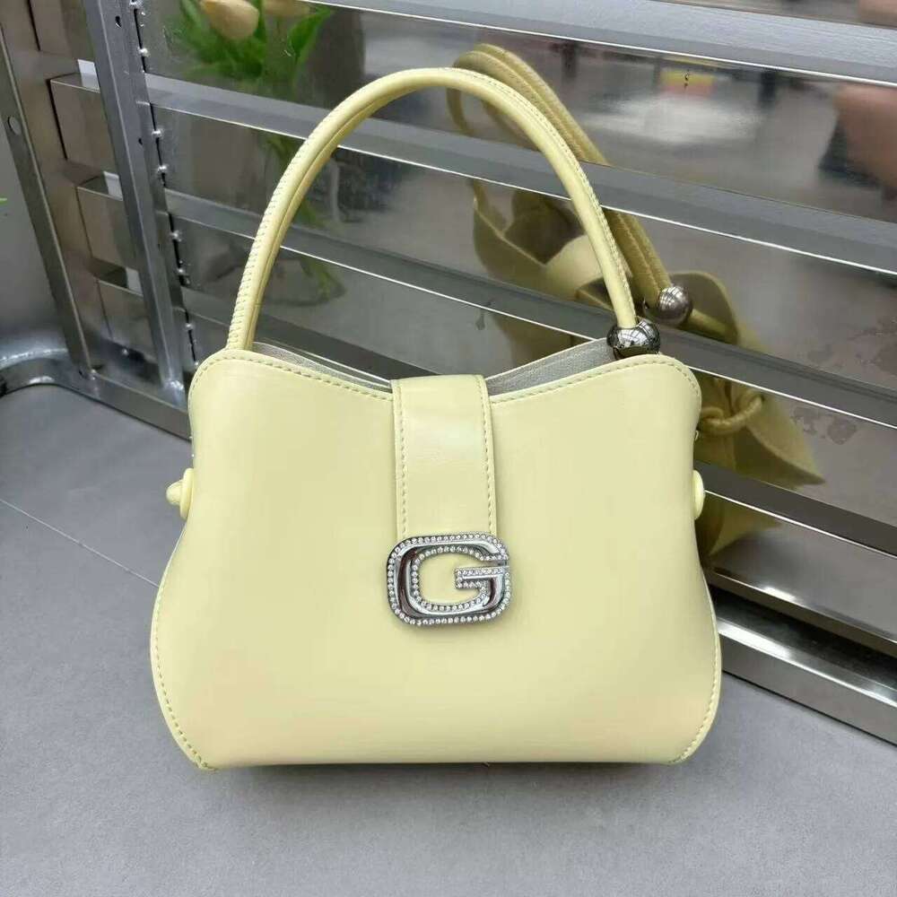 Popular Classic Elegant Messenger Bag Leather For Women, Crossbody Shoulder Handbag Famous Designer Spacious And Fashionable