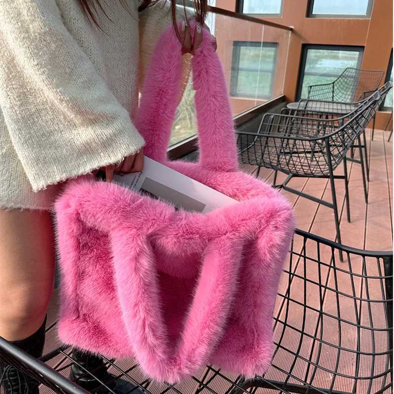 Faux Fur Big Tote Bag For Womens Bags Large Capacity Luxury Brand Bag Plush Handbags Autumn Winter Plush Shoulder Crossbody Bag