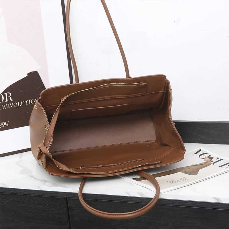 Luxury Genuine Leather Tote Bag Brand Texture Lock Wing Bag Solid Color Simple Horizontal Square Bag Womens Commuter Handbag