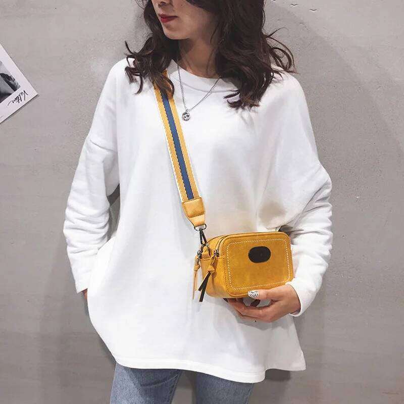 Women's 2025 Trend Crossbody Bags Letter W Wide Straps Shoulder Bag Purses Designer Small Shopper Handbags Clutches